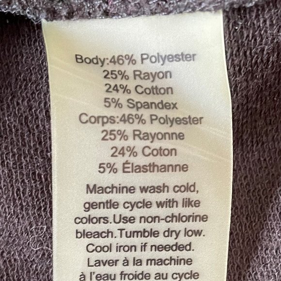 Like new! Not your average black sweatshirt - Picture 8 of 8